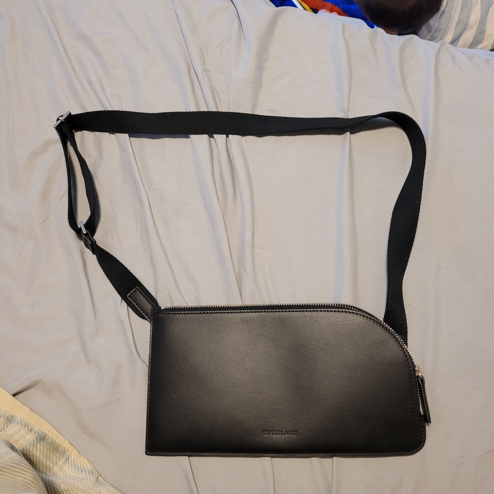 Black Everlane Women's Crossbody Bag